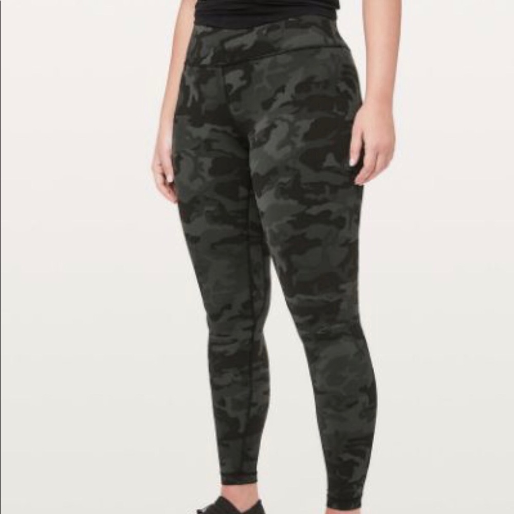Green camo align pants size 6 28 inch length